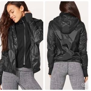 Lululemon Scuba Jacket, insulated, water resistant. Detachable hood. Thumb holes